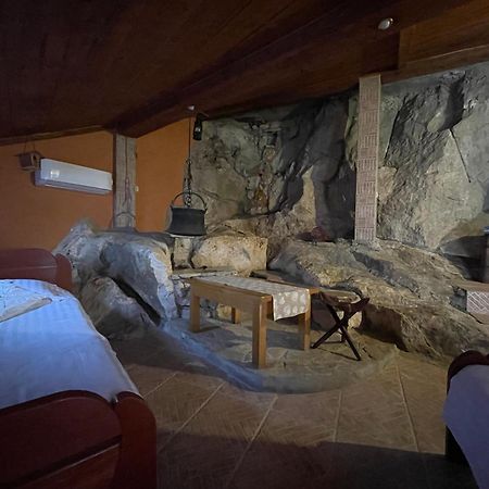 Cave Apartment Virpazar Exterior photo