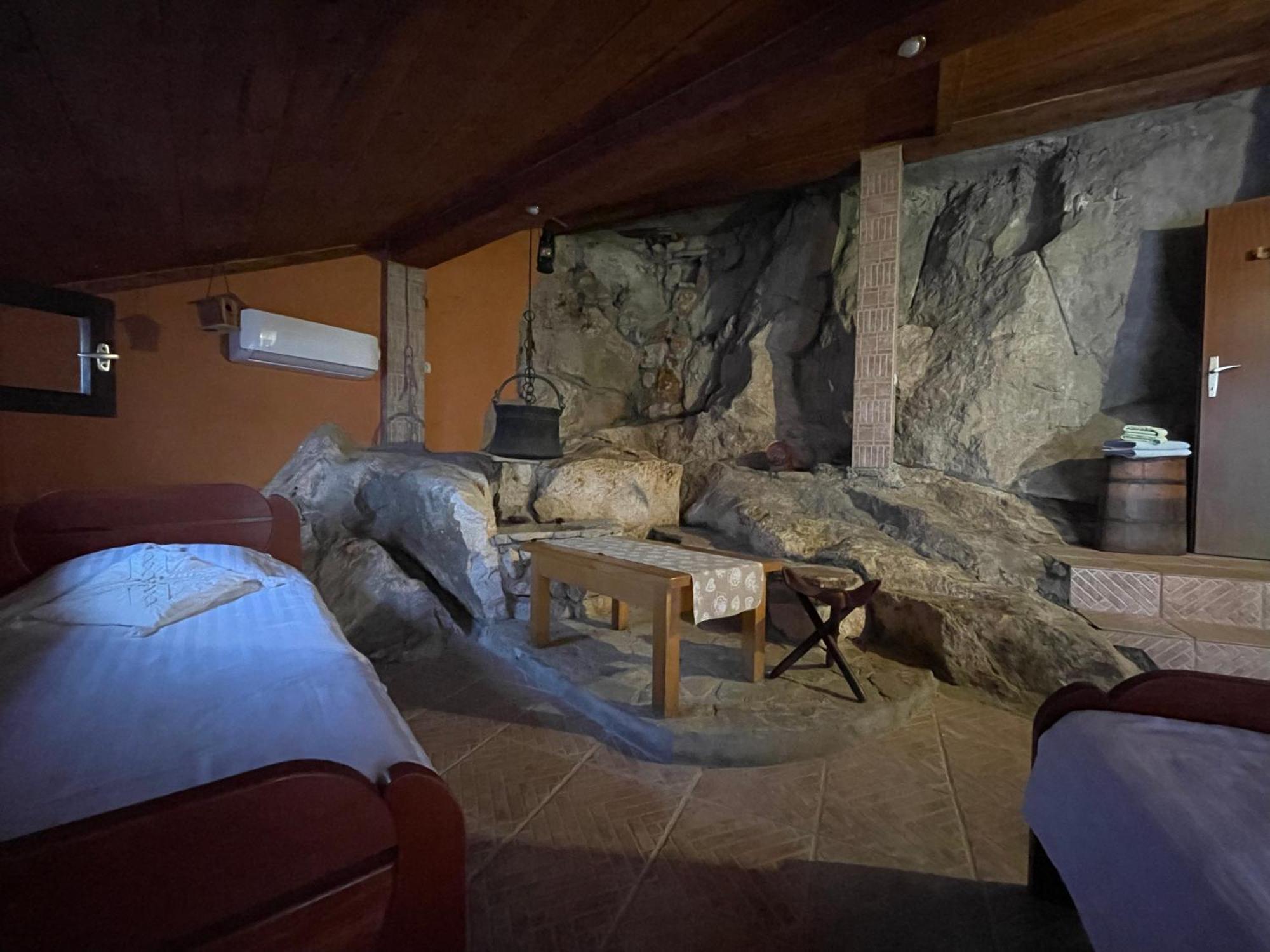 Cave Apartment Virpazar Exterior photo